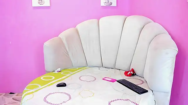 LadyandMaverick online show from October 2025 05:14:01 AM