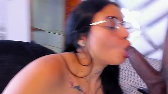 LadyandMaverick online show from December 2025 04:40:02 AM