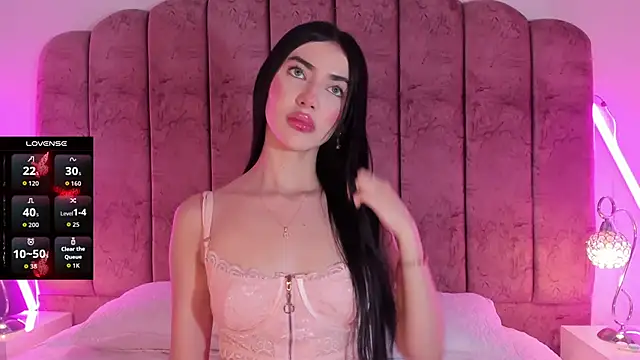 Snapshot of ValeskaZuev1 chatting on October 2025 05:36:02 PM ValeskaZuev1 online show from October 2025 05:36:02 PM