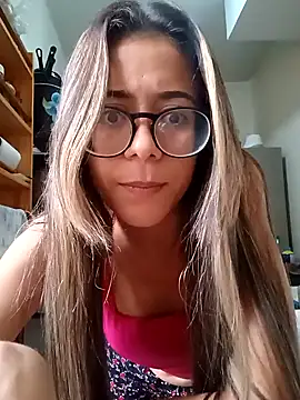 Snapshot of vivizinha27 chatting on May 2026 07:26:02 PM vivizinha27 online show from May 2026 07:26:02 PM