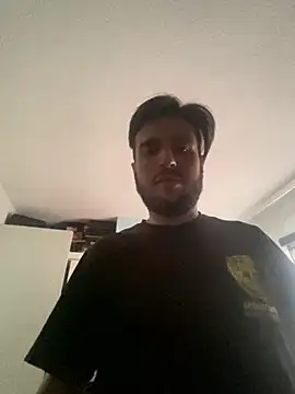 Alexitho25 online show from November 2025 09:58:02 PM