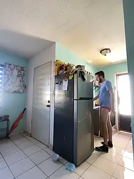 Alexitho25 online show from December 2025 07:55:01 PM