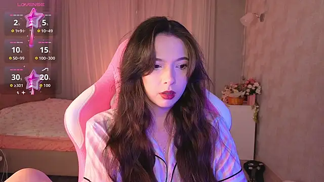 Snapshot of yuna_sunshy chatting on April 2026 11:31:01 PM yuna sunshy online show from April 2026 11:31:01 PM