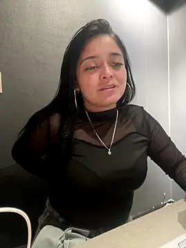 Emily Rivers  online show from October 2025 02:41:02 AM