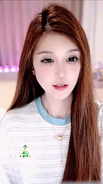 Snapshot of KKEHBYBA chatting on May 2026 01:32:02 PM KKEHBYBA online show from May 2026 01:32:02 PM