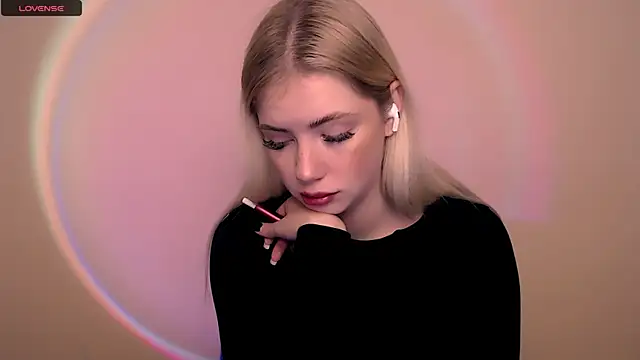 AliceHotty  online show from November 2025 08:02:02 AM