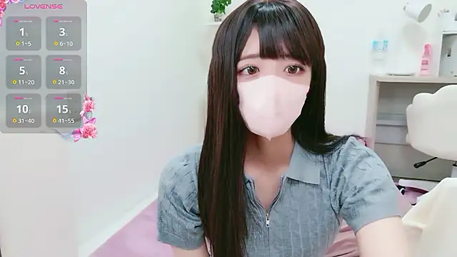 Snapshot of Reina_Fcup chatting on June 2026 03:34:02 AM Reina Fcup online show from June 2026 03:34:02 AM