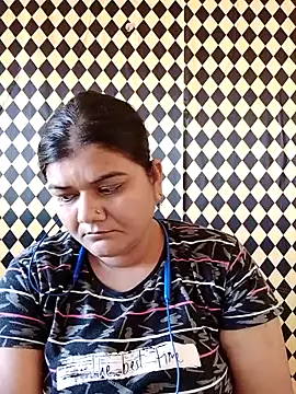 Meenu tiwari online show from October 2025 11:29:02 AM