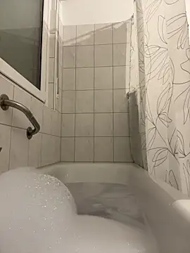 Emilia Mausi online show from February 2026 08:07:02 PM