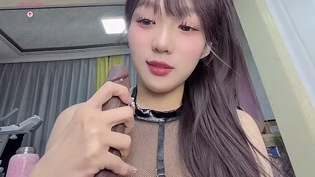 Yaya--728 online show from February 2026 12:09:02 PM