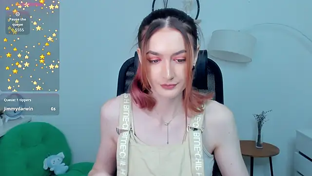 EasterBlink online show from December 2025 10:32:01 AM