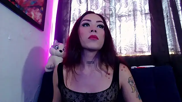 Megan Gil  online show from April 2026 09:38:01 PM