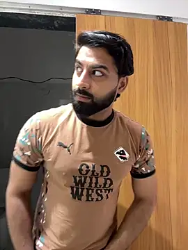 hottestboy03 online show from February 2026 07:46:01 AM