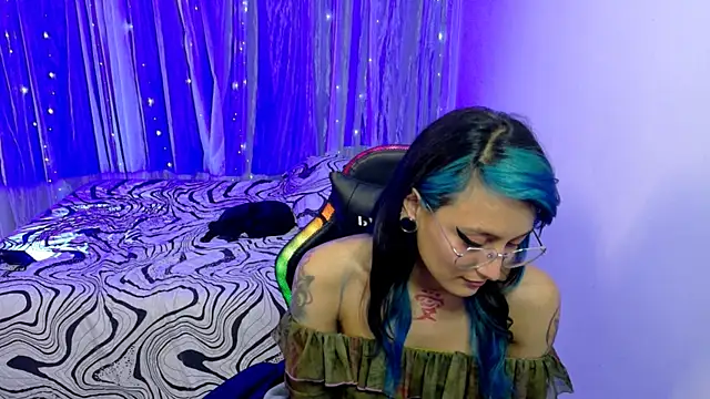 Snapshot of Blazing_Haze chatting on April 2026 01:55:01 AM Blazing Haze online show from April 2026 01:55:01 AM