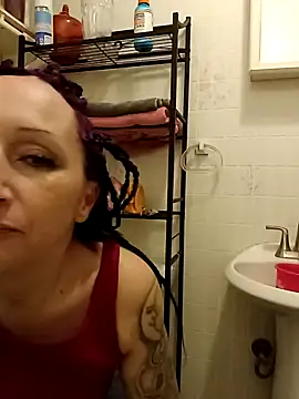 Dirtywhitebitch5150 online show from January 2026 06:35:01 PM