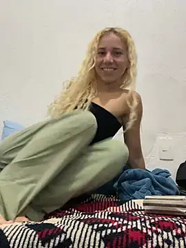 Bruna551 online show from April 2026 01:56:01 AM