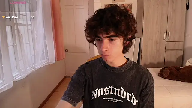 Nude Boy18 online show from November 2025 10:09:02 PM