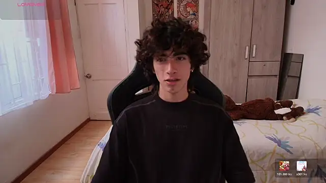 Nude Boy18 online show from January 2026 08:45:02 PM