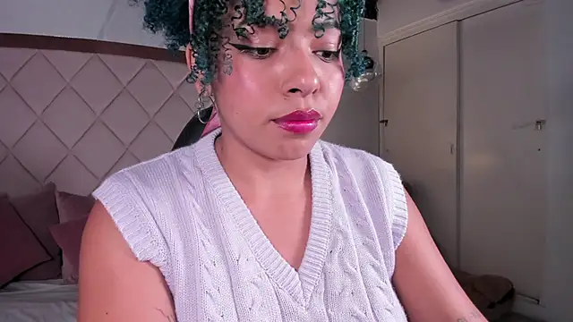 momo ayasse online show from November 2025 09:48:02 PM