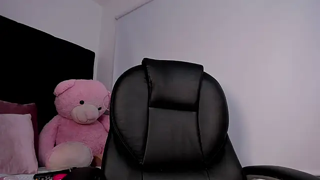 momo ayasse online show from February 2026 03:40:01 AM