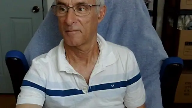 funone1999 online show from April 2026 08:25:02 PM