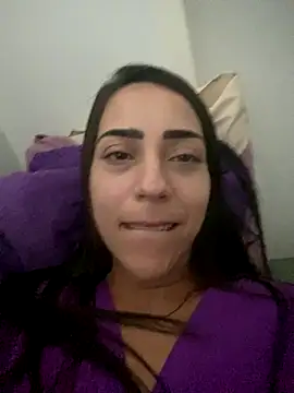 lucioliveira online show from November 2025 07:36:02 PM