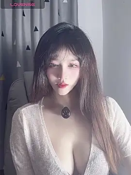 annacc999 online show from September 2025 01:46:01 PM