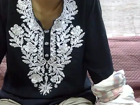 VNDANA  online show from April 2026 06:12:01 PM