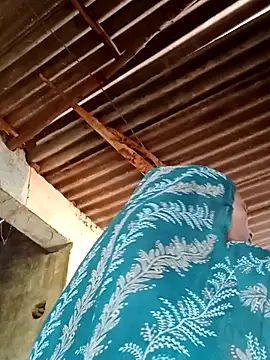 Snapshot of Joshi_Love143 chatting on September 2025 04:01:01 AM Joshi Love143 online show from September 2025 04:01:01 AM