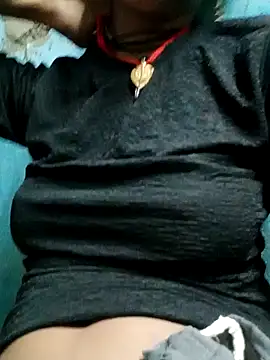 Snapshot of Joshi_Love143 chatting on September 2025 04:17:01 PM Joshi Love143 online show from September 2025 04:17:01 PM