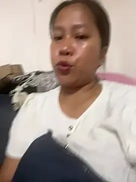 Pilipinalyn23 online show from July 2026 10:44:01 AM