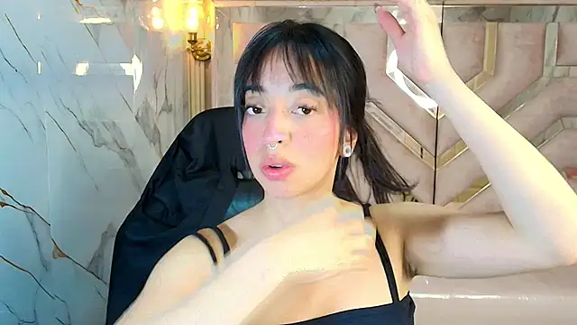 Snapshot of zoe_r_ chatting on September 2025 03:17:02 AM zoe r online show from September 2025 03:17:02 AM