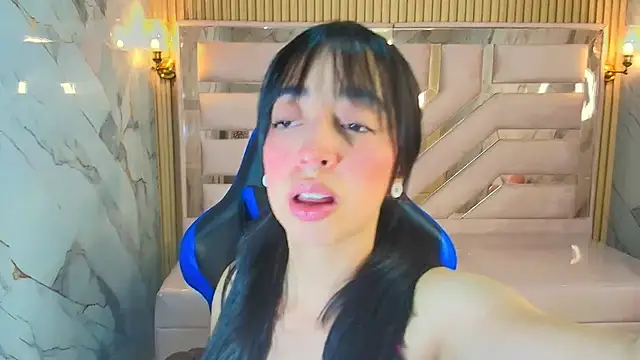 Snapshot of zoe_r_ chatting on September 2025 03:08:02 AM zoe r online show from September 2025 03:08:02 AM