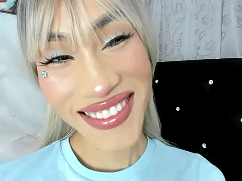 samara novice18 online show from November 2025 07:57:01 PM