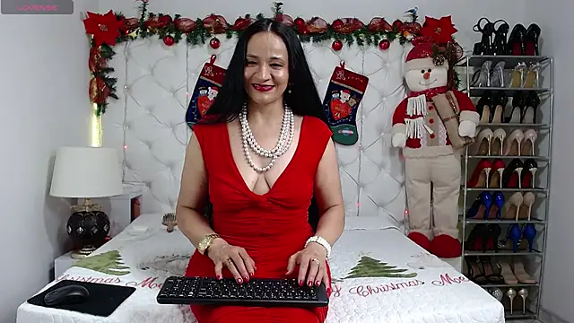 yury m2  online show from December 2025 03:00:02 AM