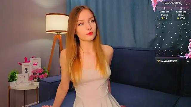 Lolisin online show from March 2026 04:55:01 PM