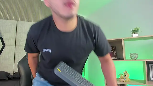 Axel grey  online show from March 2026 12:44:01 PM