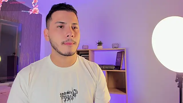 Snapshot of Axel_grey_ chatting on July 2026 12:44:01 PM Axel grey online show from July 2026 12:44:01 PM