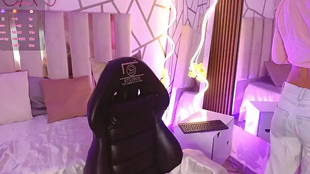 CYRUS TAY online show from February 2026 12:24:02 PM