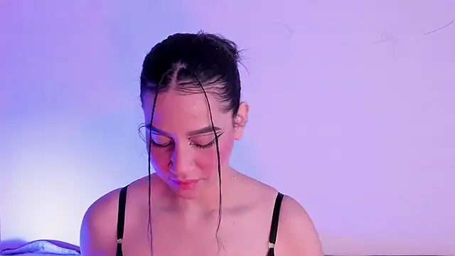 Snapshot of Megan_Luxe chatting on February 2026 04:57:02 AM Megan Luxe online show from February 2026 04:57:02 AM