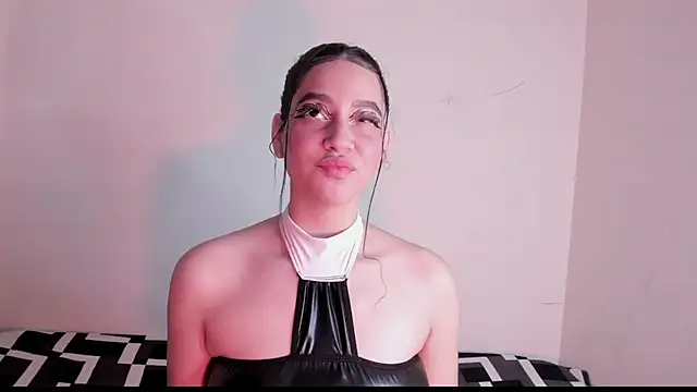 Snapshot of Megan_Luxe chatting on March 2026 04:36:01 AM Megan Luxe online show from March 2026 04:36:01 AM