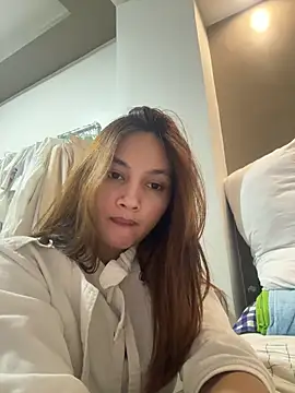 LanySylvia online show from May 2026 03:53:02 PM