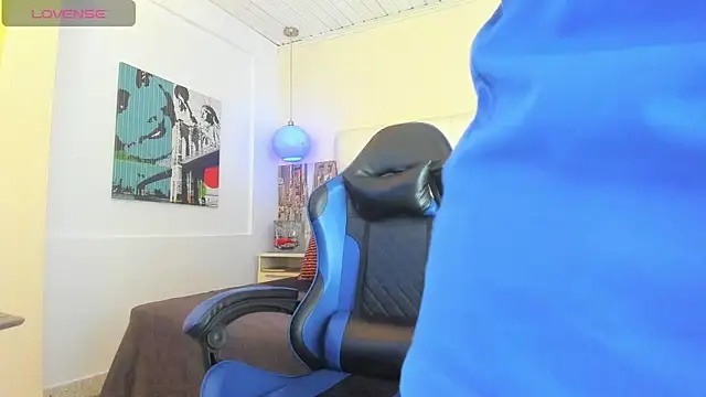 Yiyo10  online show from April 2026 09:34:01 PM