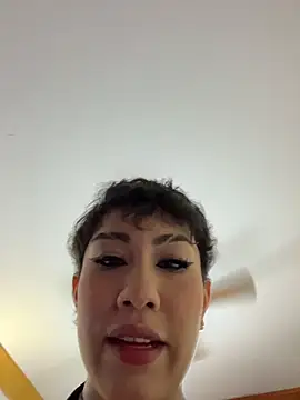 Snapshot of ZahaRose chatting on November 2025 10:56:02 PM ZahaRose online show from November 2025 10:56:02 PM