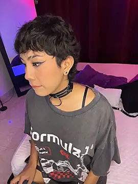 Snapshot of ZahaRose chatting on November 2025 02:54:01 AM ZahaRose online show from November 2025 02:54:01 AM