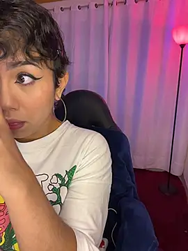 ZahaRose online show from November 2025 02:46:02 AM