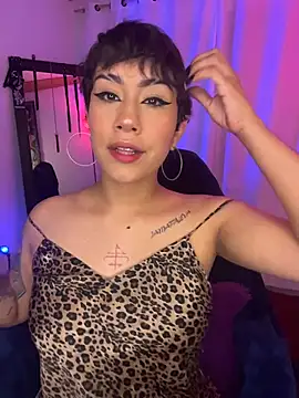 ZahaRose online show from November 2025 03:20:01 AM