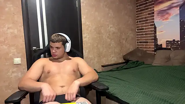 Snapshot of MusclePhantom chatting on June 2026 09:07:02 PM MusclePhantom online show from June 2026 09:07:02 PM