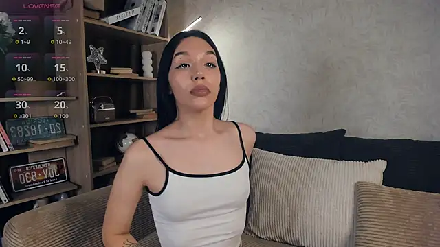 MarryWebbb online show from September 2025 07:06:02 PM