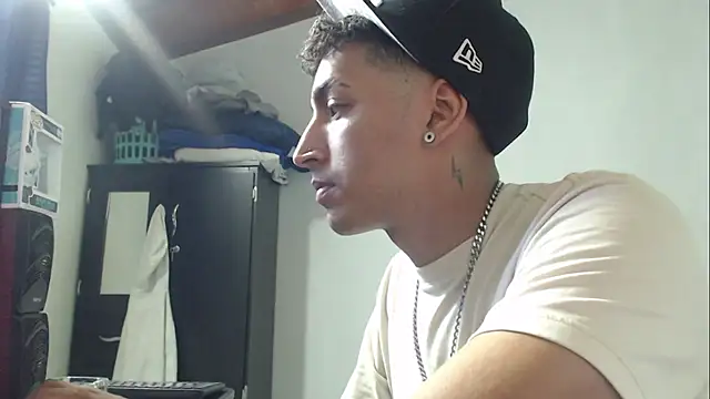 partdemonlatin666 online show from October 2025 09:09:02 PM